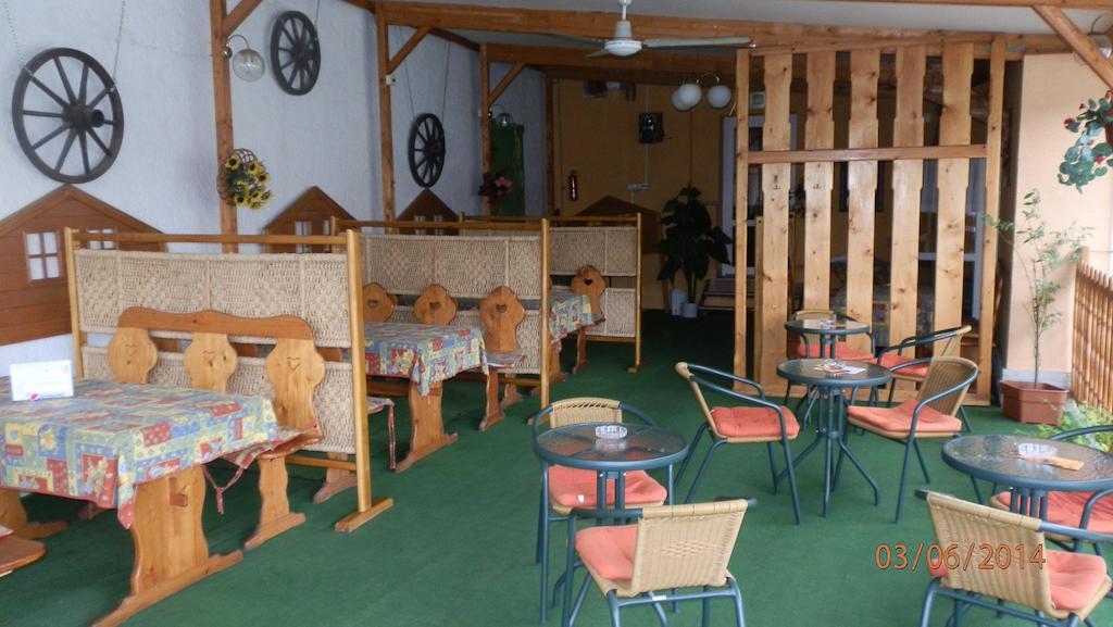 Penzion Marina Pri Slovenskej Restauracii Brezno Room photo